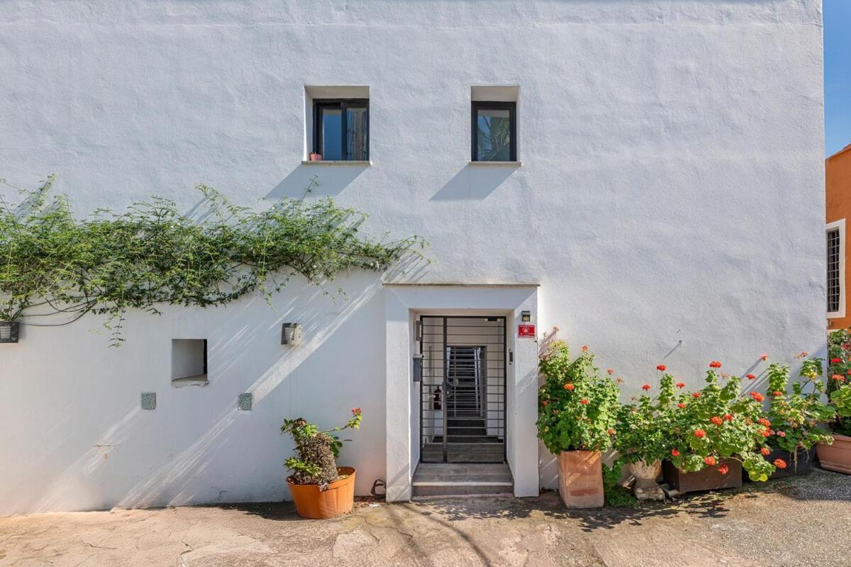 Great 3 Bedroom With Terrace In Golden Mile Apartament *