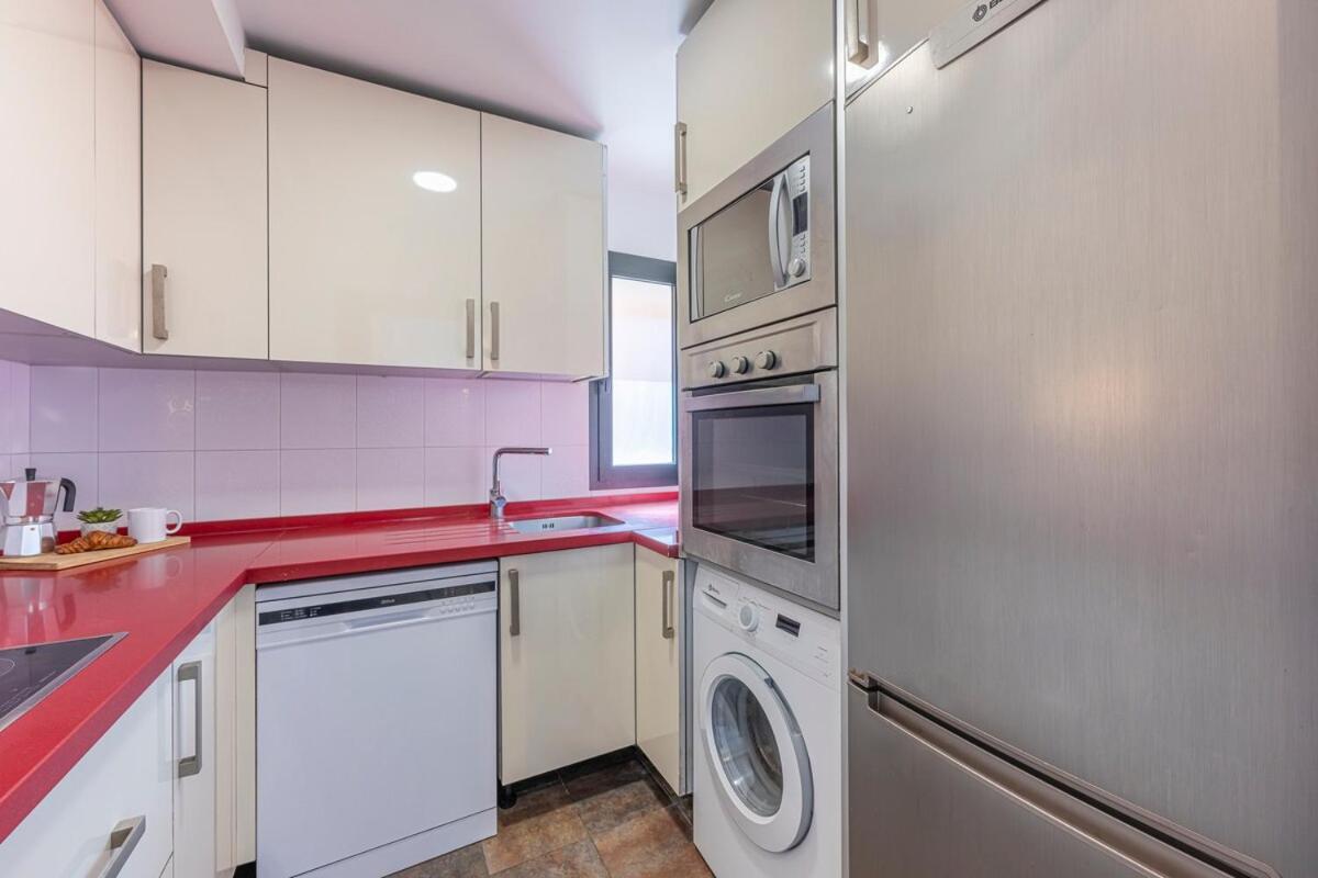 Great 3 Bedroom With Terrace In Golden Mile