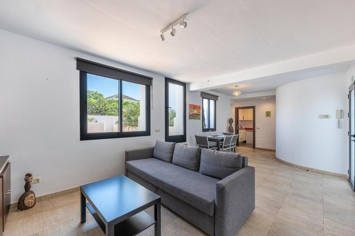 Great 3 Bedroom With Terrace In Golden Mile